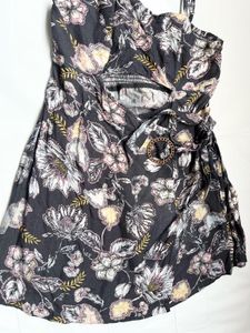 Chic Floral Print Mini Dress