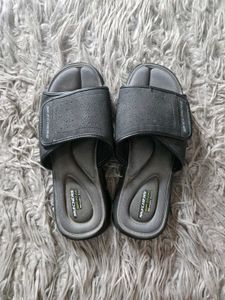 Skechers Gel-Infused Memory Foam Adjustable Comfor