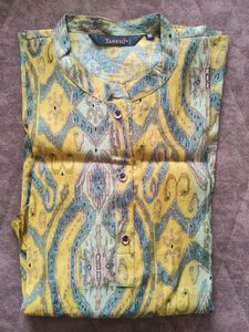 Smart Looking Silk Top, Printed, Size M