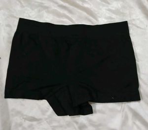 New Black panty