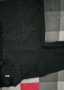 Black women's short length shirt