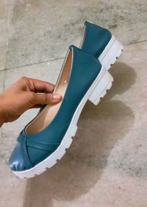 Stylish Blue Ballerina Flats