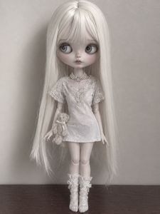 Horror porcelain doll lace top🕯️🗝️ (off white)