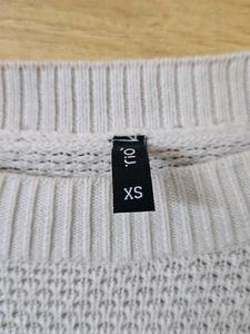 Chic White Ruffle Knit Sweater