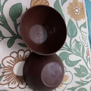 Set of 2 Brown Plastic Bowls