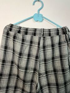 Plaid Cropped Pants