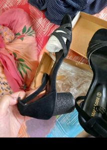 WOMEN  Black Suede Heels