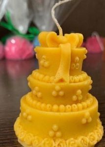 1 Cake Shaped Candle