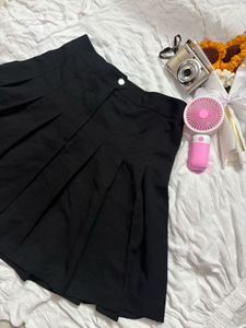 IT GIRL skirt