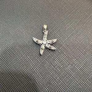 Starfish Pendant Necklace