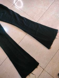 Fish cut / bootcut dark washed jeans 🍘🪶