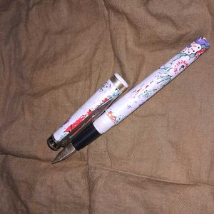 Vintage Floral Fountain Pen