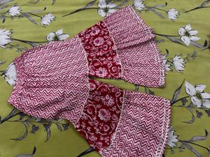 Beautiful pink Floral Print Kurta Set