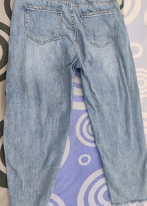 Ripped Boyfriend Jeans For Girls👖