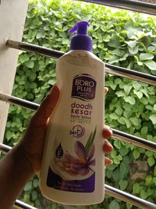 BoroPlus Doodh Kesar Body Lotion