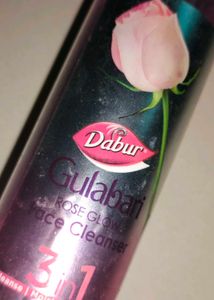 Dabur Gulabari Face Cleanser