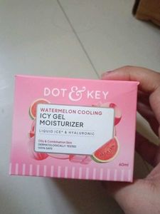 DOT & KEY Watermelon Cooling Gel Moisturizer