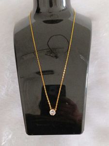 Elegant Gold Solitaire Necklace