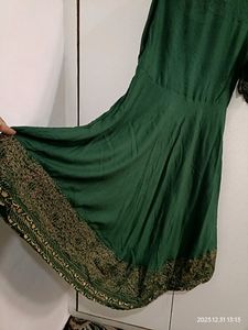 Girls Anarkali Kurta In Green Colour