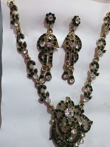 Green &amp; Gold Jewelry Set