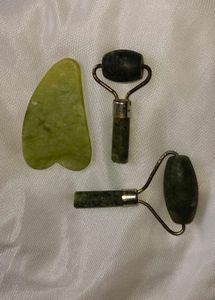 Jade Roller &amp; Gua Sha Set