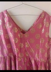 Sangria Pink &amp; Gold Sleeveless Kurta