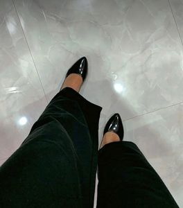 Matte Black Pointed Toe Heels