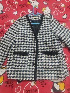 Chic Houndstooth Jacket