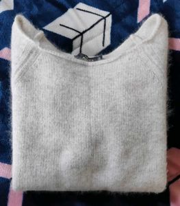 Elegant Silver Grey Pullover Sweater