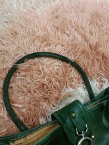 Tods Chic Green Leather Handbag