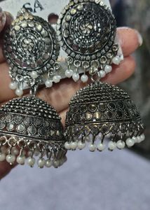 3 earrings or 1 ring