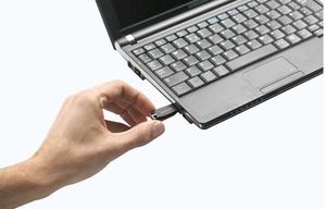 SanDisk Cruzer Blade 4 GB USB Flash Drive