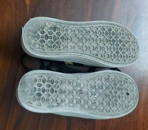 2 pairs Women Casual shoes