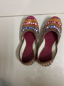 Size 5 Girls Foot Wear