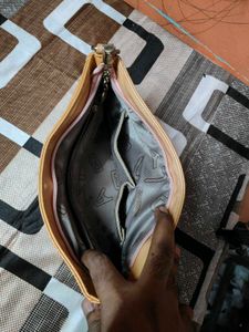 Women’s Stylish Crocodile Pattern Sling Bag