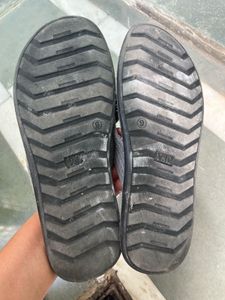 Comfortable Grey Flip Flops
