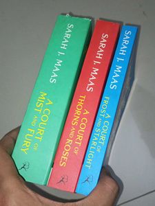 🗡️⚔️ A Court of Thorns &amp; Roses Series