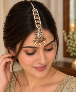 Ear Cuff ,Jhumka&amp; Maangtikka Set