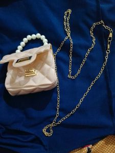 Chic Pearl Handle Quilted Bag