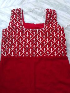 Elegant Red Kurta Set with White Embroidery