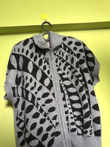 Women's Graphic Zip-Up Knit Cardigan