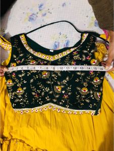 Women’s Ethnic Dress(mehndi Haldi Edition)