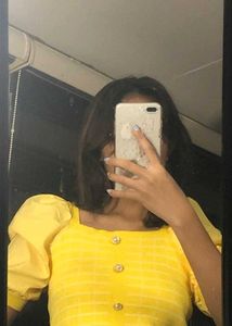 Crop Top With Puffy Sleeve