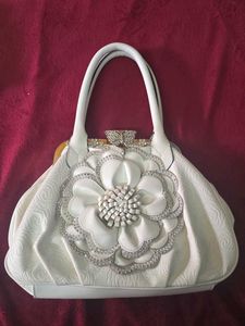Elegant White Floral Handbag