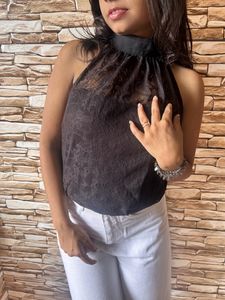 Latin Quarters Sleeveless Pretty Black Top