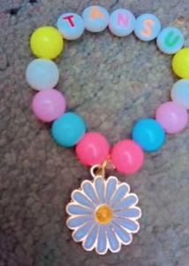 Customizable Beaded jisko jiss name ka bnawana ho