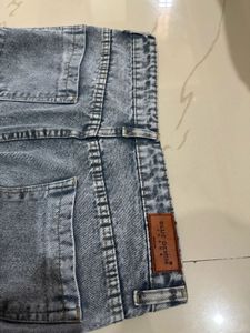 2- Jeans