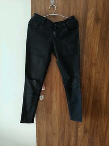 Black Ripped Skinny Jeans