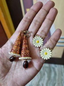 Elegant Ethnic & Daisy Earrings Set