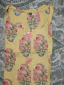 any 1 Colorful Ethnic Kurta Set